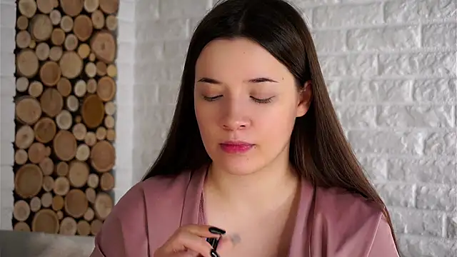 LowOncoming online show from September 25, 2025, 2:28 am