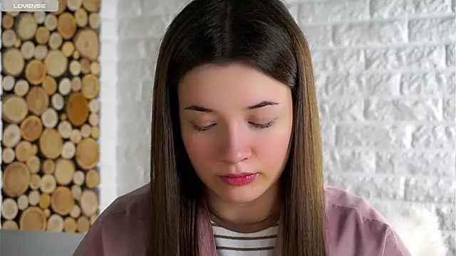 LowOncoming online show from November 29, 2025, 2:12 am