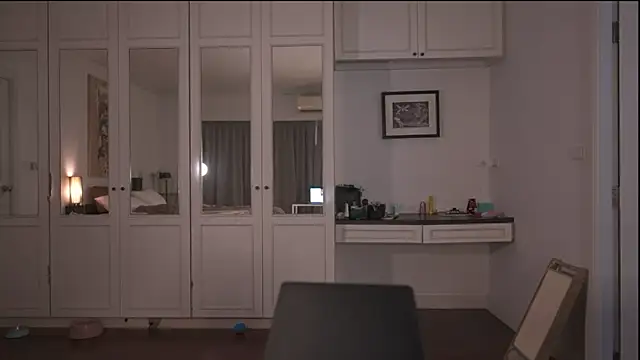 ValerieHill online show from January 7, 2026, 2:27 am