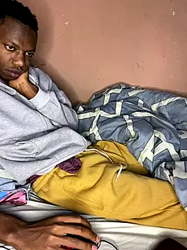 Snapshot of fireboyafrica chatting on September 23, 2025, 12:28 am fireboyafrica online show from September 23, 2025, 12:28 am