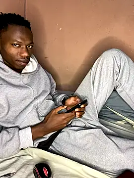 Snapshot of fireboyafrica chatting on October 3, 2025, 10:33 pm fireboyafrica online show from October 3, 2025, 10:33 pm