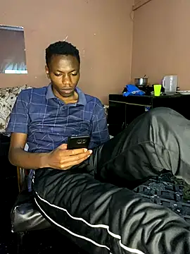 Snapshot of fireboyafrica chatting on October 7, 2025, 1:23 pm fireboyafrica online show from October 7, 2025, 1:23 pm