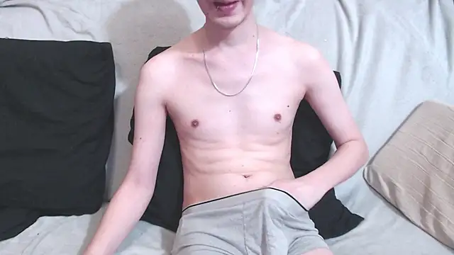 qustci-couple online show from February 24, 2025, 5:53 pm