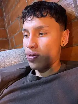 Snapshot of pipeynick chatting on October 10, 2025, 1:28 am pipeynick online show from October 10, 2025, 1:28 am