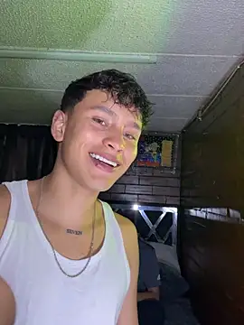 pipeynick online show from April 17, 2026, 9:39 pm