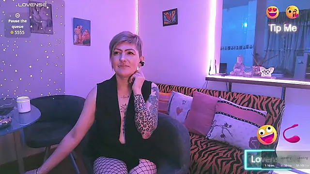 Snapshot of Maria_fernandaxxx_ chatting on October 24, 2025, 5:50 am Maria fernandaxxx  online show from October 24, 2025, 5:50 am