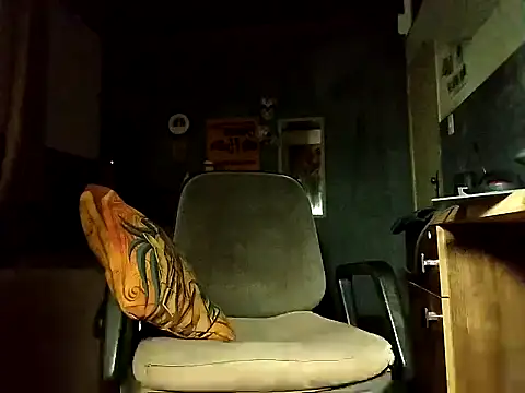 bumbumtatuado online show from January 16, 2026, 7:29 pm