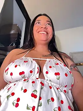 Snapshot of _octavia_ chatting on September 17, 2025, 11:40 pm octavia online show from September 17, 2025, 11:40 pm