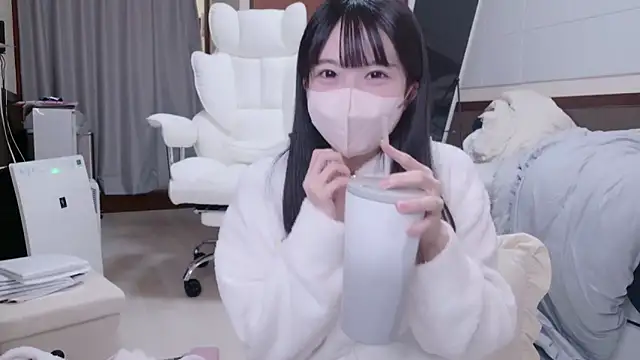 Snapshot of YUNOCHI_nyanko chatting on March 10, 2025, 10:39 am YUNOCHI nyanko online show from March 10, 2025, 10:39 am