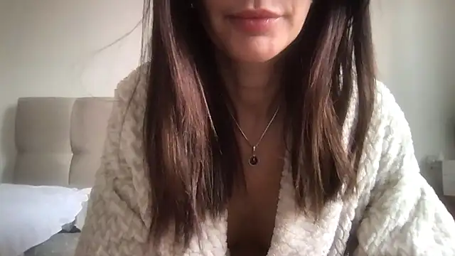 Snapshot of paolajonez chatting on September 13, 2025, 12:05 pm paolajonez online show from September 13, 2025, 12:05 pm
