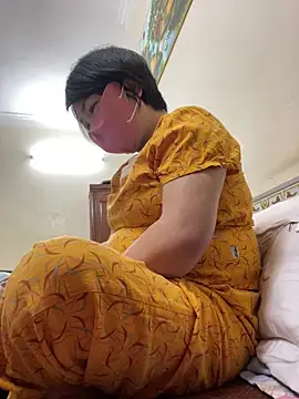 Snapshot of Hachi_Sweetbabie_ chatting on October 10, 2025, 12:22 am Hachi Sweetbabie  online show from October 10, 2025, 12:22 am