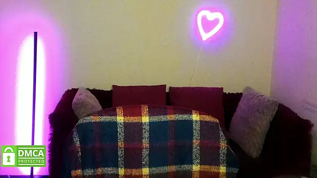 Muse kitty jenia online show from November 21, 2025, 6:29 pm