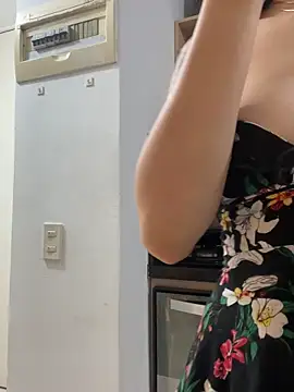 juanasnz99 online show from February 10, 2025, 3:57 am