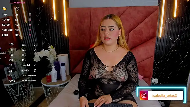 isabella arias1 online show from March 4, 2025, 4:06 am