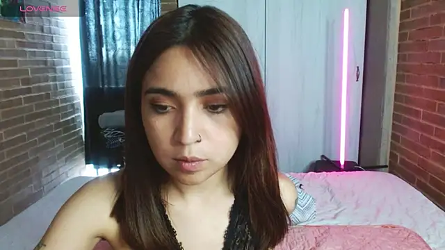 Snapshot of helenacyruss chatting on September 23, 2025, 6:48 pm helenacyruss online show from September 23, 2025, 6:48 pm