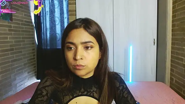 Snapshot of helenacyruss chatting on September 30, 2025, 4:57 pm helenacyruss online show from September 30, 2025, 4:57 pm