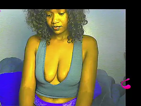 lilylovexx online show from November 19, 2025, 8:14 am