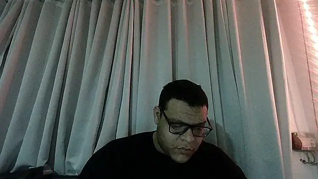 chubbyboy2431 online show from February 15, 2025, 2:26 am