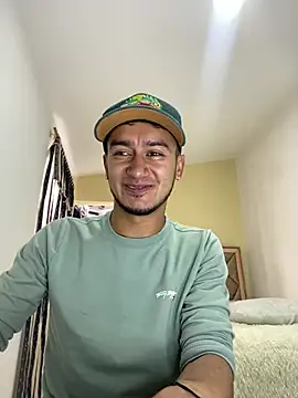 Snapshot of Kevin_Torres chatting on March 7, 2025, 6:00 pm Kevin Torres online show from March 7, 2025, 6:00 pm