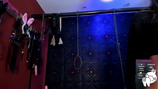 Snapshot of annavi_ chatting on September 19, 2025, 2:10 pm annavi  online show from September 19, 2025, 2:10 pm