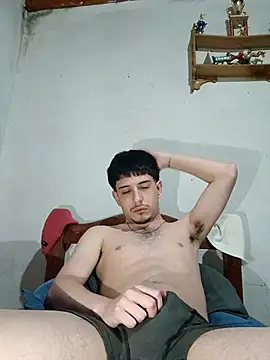 Snapshot of Elvergonn2105 chatting on November 5, 2025, 5:10 am Elvergonn2105 online show from November 5, 2025, 5:10 am