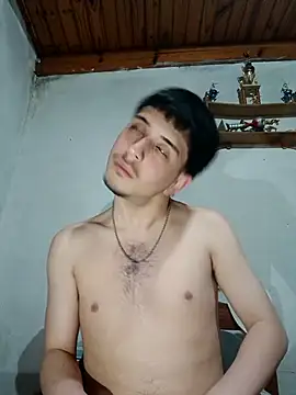 Snapshot of Elvergonn2105 chatting on October 17, 2025, 4:38 am Elvergonn2105 online show from October 17, 2025, 4:38 am