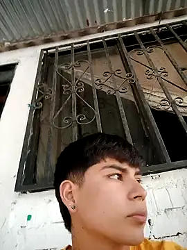 Lukas strong online show from October 4, 2025, 4:19 pm