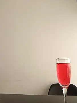 basic Instinct online show from September 21, 2025, 12:10 pm