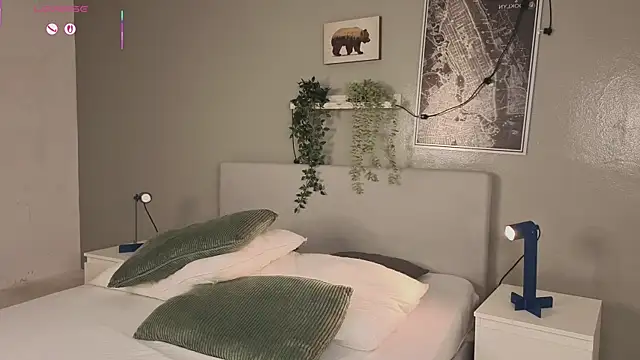 Snapshot of Ken-boy_ chatting on October 7, 2025, 11:55 am Ken-boy  online show from October 7, 2025, 11:55 am