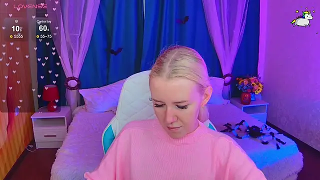 Snapshot of Selenatrend chatting on October 29, 2025, 12:15 pm Selenatrend online show from October 29, 2025, 12:15 pm