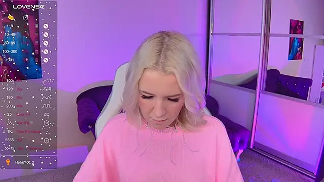 Snapshot of Selenatrend chatting on October 14, 2025, 6:36 am Selenatrend online show from October 14, 2025, 6:36 am