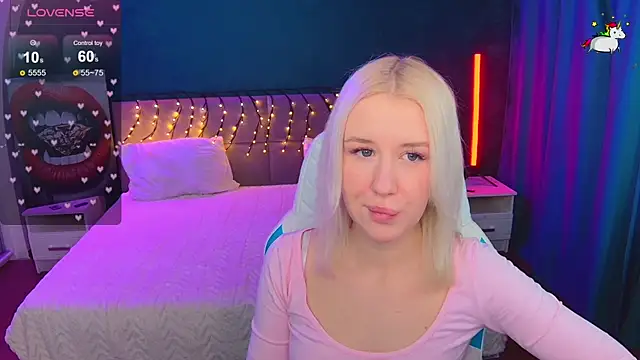 Snapshot of Selenatrend chatting on November 30, 2025, 6:14 am Selenatrend online show from November 30, 2025, 6:14 am