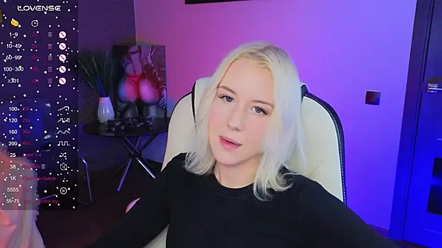 Snapshot of Selenatrend chatting on October 1, 2025, 6:29 am Selenatrend online show from October 1, 2025, 6:29 am