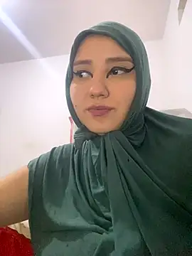 hannahayat online show from September 20, 2025, 2:11 pm