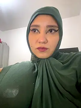 hannahayat online show from October 9, 2025, 8:20 pm