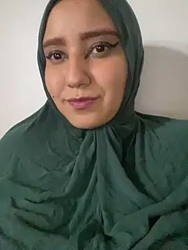 hannahayat online show from January 3, 2025, 9:05 pm