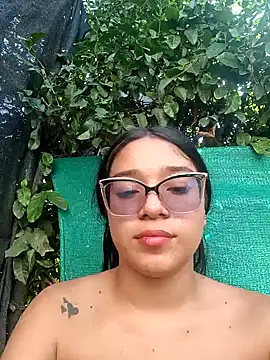 Snapshot of -VICKKY chatting on February 13, 2025, 7:31 pm -VICKKY online show from February 13, 2025, 7:31 pm