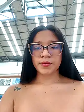 Snapshot of -VICKKY chatting on March 13, 2025, 9:59 pm -VICKKY online show from March 13, 2025, 9:59 pm