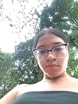 Snapshot of -VICKKY chatting on February 5, 2025, 10:55 pm -VICKKY online show from February 5, 2025, 10:55 pm