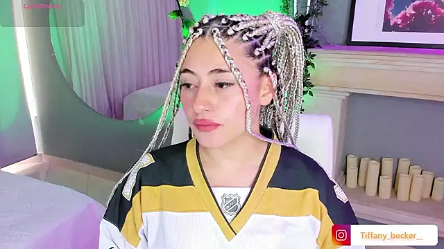 tiffany becker online show from March 26, 2026, 1:31 pm