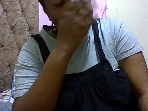 zoey10 online show from March 6, 2026, 7:53 pm