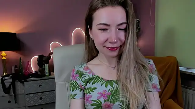 Snapshot of Mia_Tasty chatting on October 4, 2025, 6:48 am Mia Tasty online show from October 4, 2025, 6:48 am