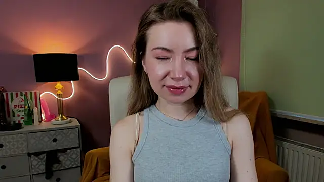 Mia Tasty online show from November 14, 2025, 7:34 am