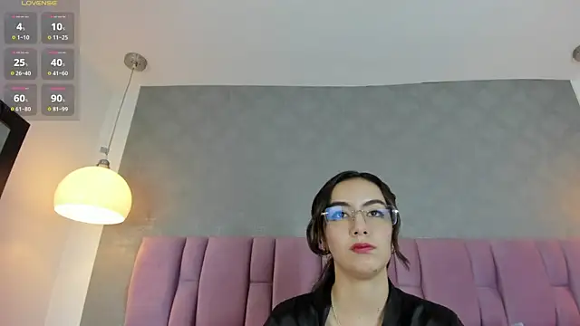 Snapshot of Antonella-Ray chatting on March 1, 2025, 8:21 pm Antonella-Ray online show from March 1, 2025, 8:21 pm
