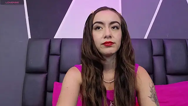 Snapshot of Antonella-Ray chatting on October 27, 2025, 8:10 pm Antonella-Ray online show from October 27, 2025, 8:10 pm