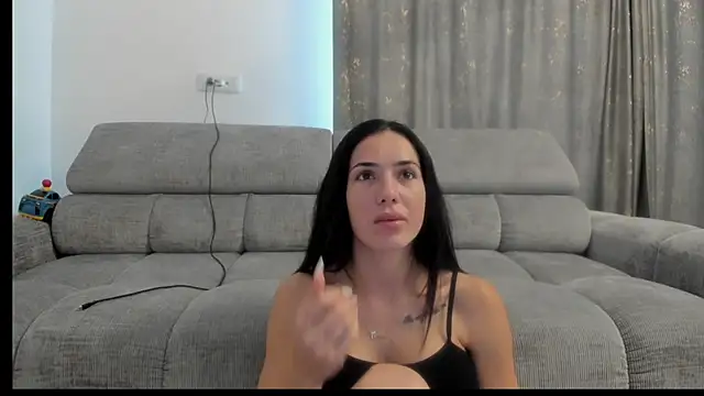 Emmapmg online show from October 16, 2025, 9:28 am