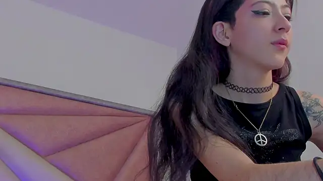 BonnieCute  online show from May 13, 2026, 11:56 pm
