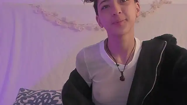 BonnieCute  online show from March 6, 2025, 11:36 am