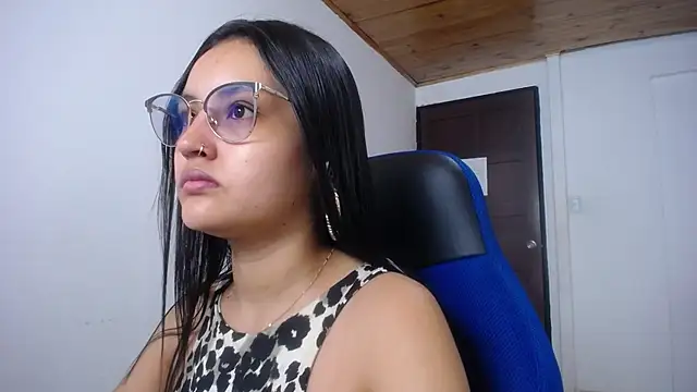 Snapshot of antonella_sweetlittle chatting on September 27, 2025, 12:22 pm antonella sweetlittle online show from September 27, 2025, 12:22 pm