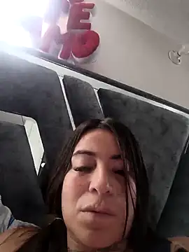 Alona Evans online show from February 11, 2025, 6:01 pm